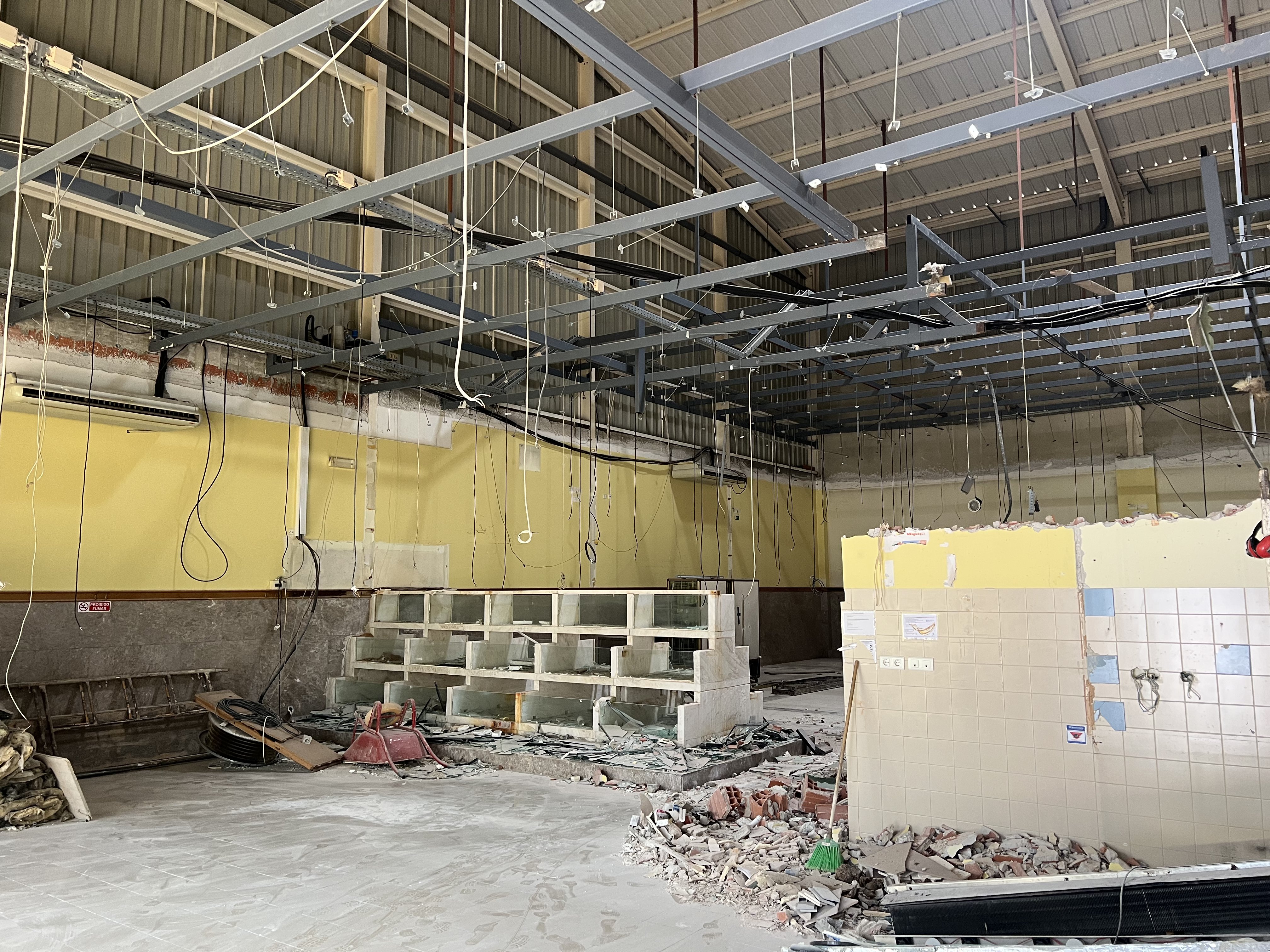 Armazém Rua Casal dos Cavaleiros 1 3